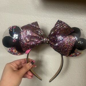 Custom DIY Minnie mouse ears.